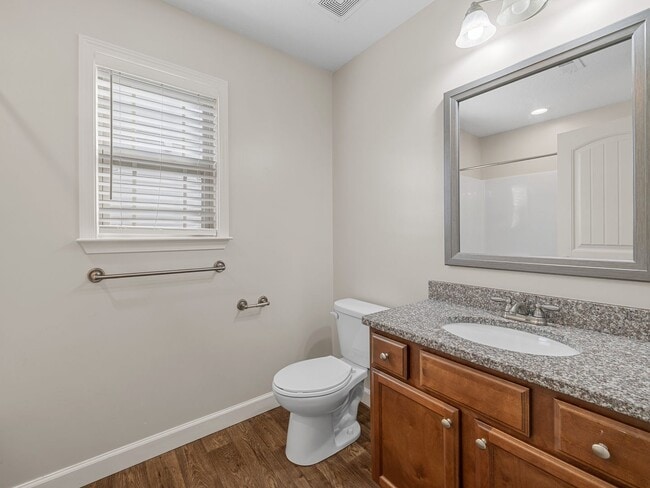 Building Photo - 3BR/2BA Inman Gem with Pool Access & Firep...