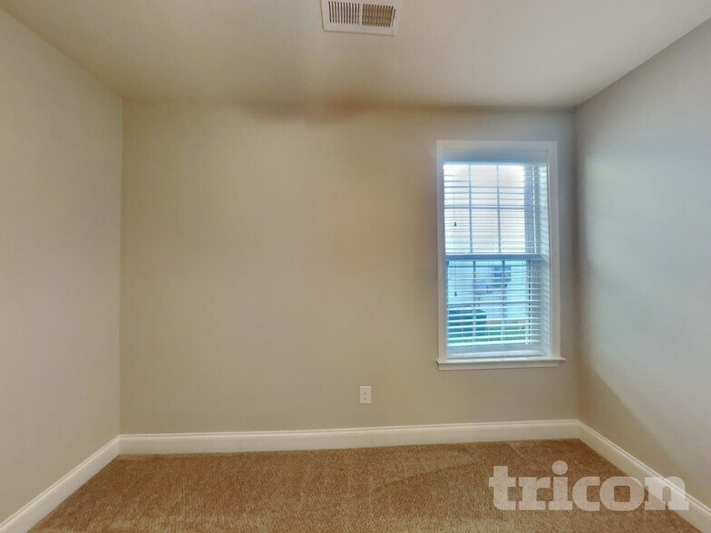 Building Photo - 5433 Misty Hill Cir