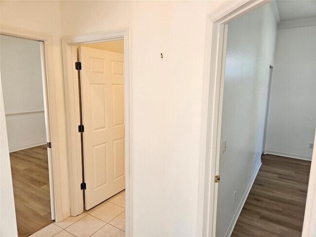 Building Photo - 835 Chalmers Dr