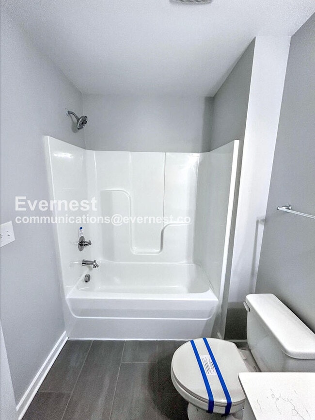 Building Photo - 203 Jeffries Wy