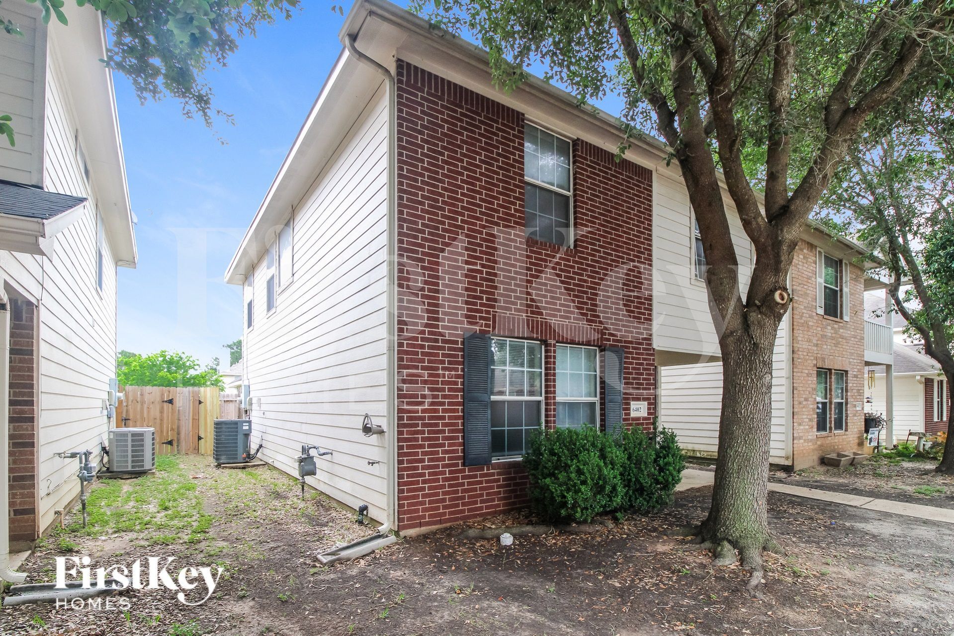 Building Photo - 6402 Mountain Pines Ln