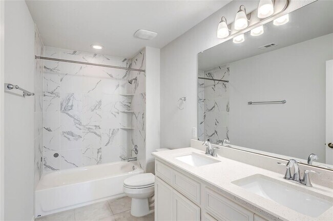 Building Photo - 14400 McCoy Lp