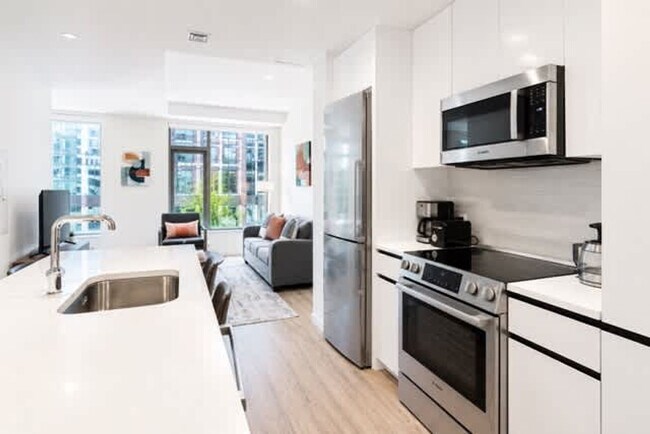 Building Photo - 131-149-149 Seaport Blvd