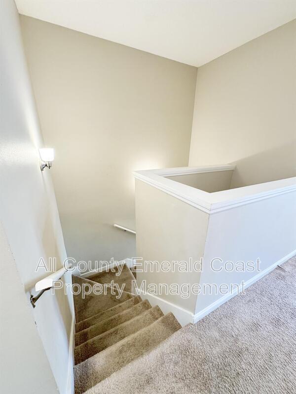 Building Photo - 732 E Mack Bayou Dr