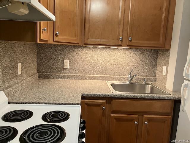 Building Photo - 101 Maple Ave