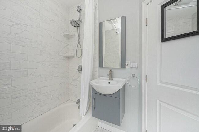 Building Photo - 1920 Fitzgerald St