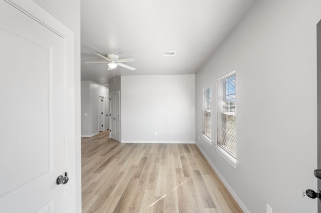 Building Photo - 705 Jentry Dr