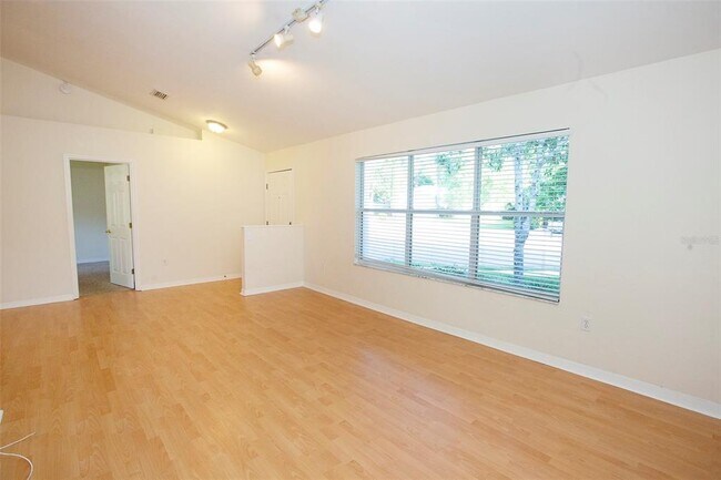 Building Photo - 5207 SW 79 Terrace