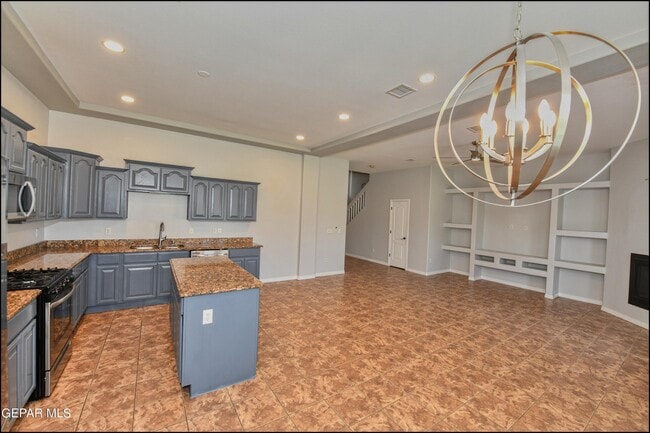 Building Photo - 11651 Dos Palmas Dr