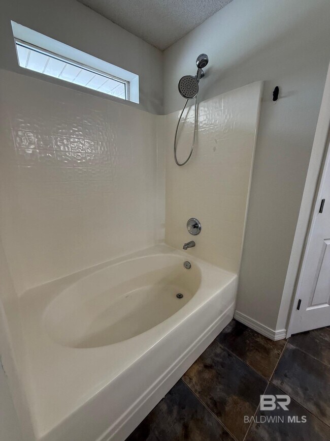 Building Photo - 33701 Rosalia Ave