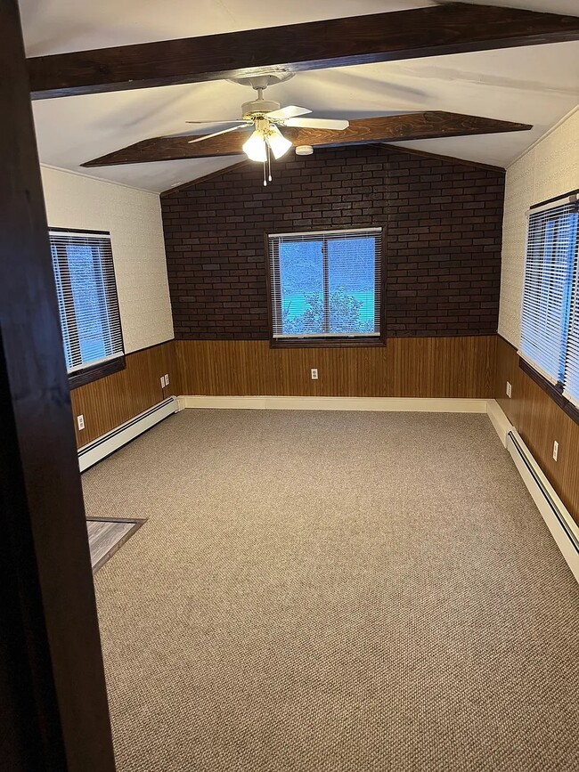 Building Photo - 140 East St