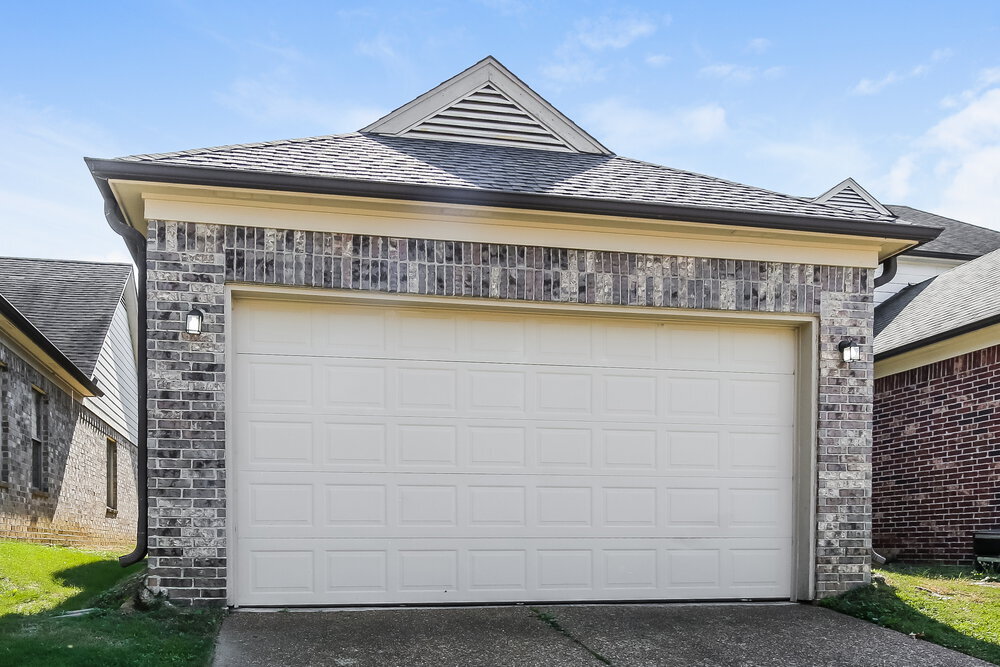 Building Photo - 7400 Brentridge Dr