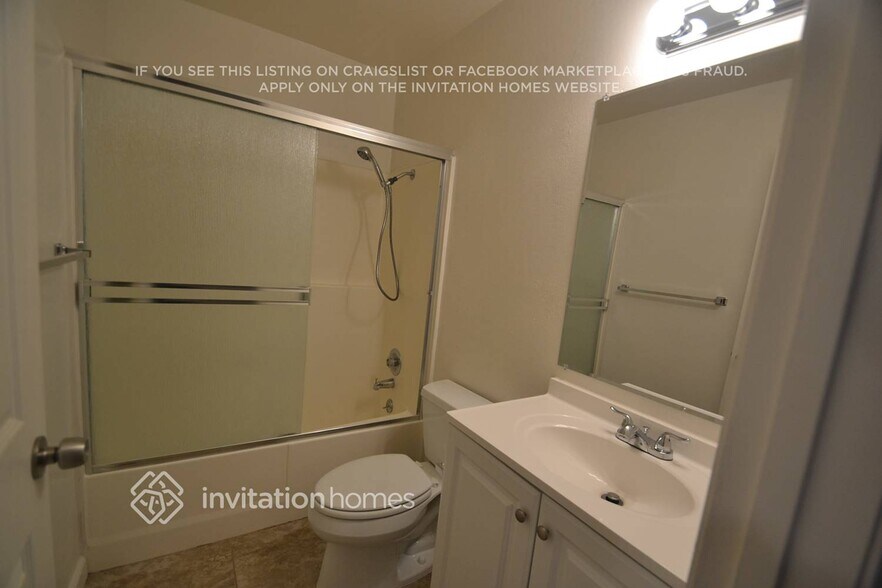 Building Photo - 518 Trumpeter Dr