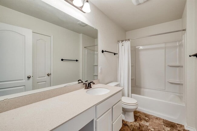 Building Photo - 13603 Abraham Lincoln St