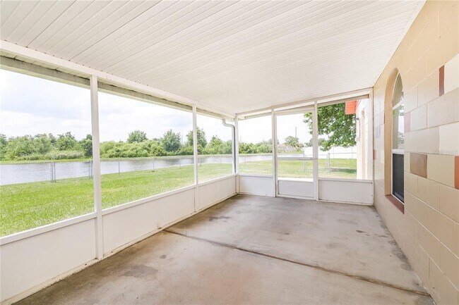 Building Photo - 817 Albi Ct