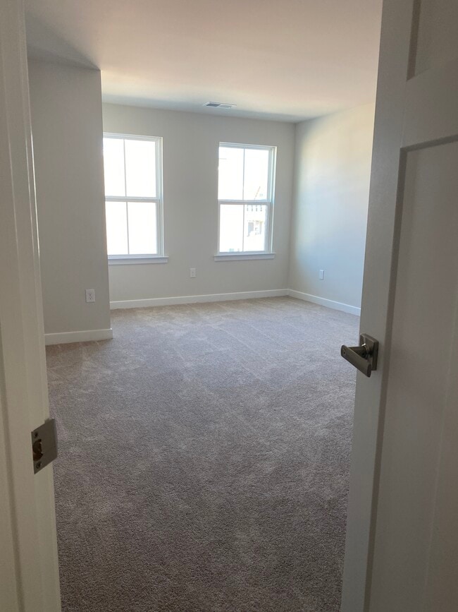 Building Photo - 18034 Seaview Ln