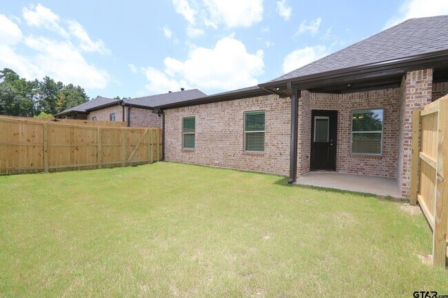 Building Photo - 10243 County Rd 135