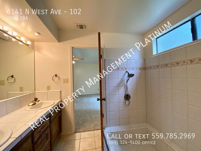 Building Photo - $1,950 Bullard & West, 2 Bed Condo, Commun...