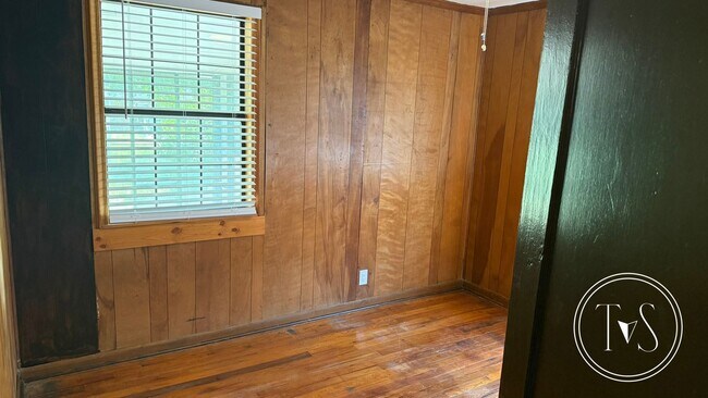 Building Photo - 416 Pinehurst Pl