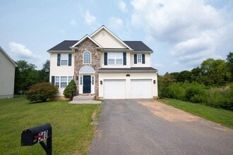 Building Photo - 510 N Teal Rd