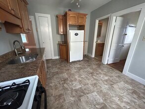 Building Photo - 83 Conwell Ave