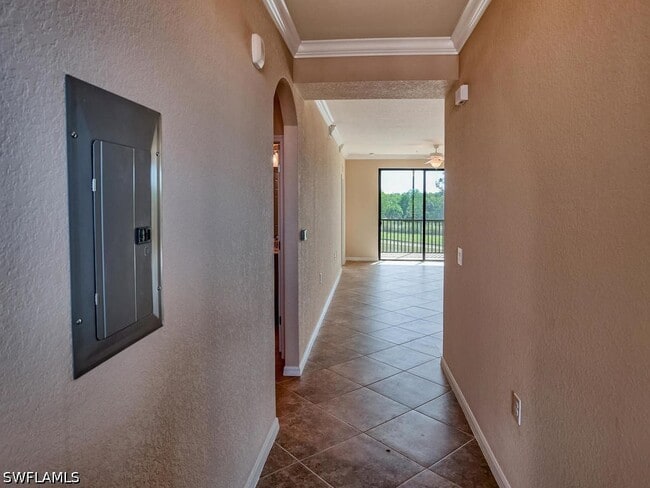 Building Photo - 9731 Acqua Ct