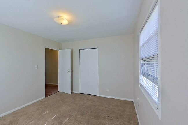 Building Photo - Charming 3-Bedroom, 1-Bath Single-Family Home near E 5th Ave