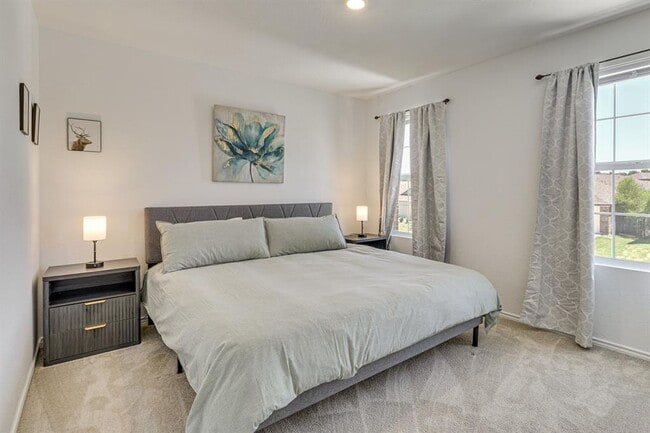 Building Photo - 10701 Steinbeck Dr