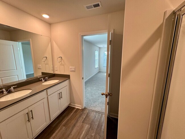 Building Photo - Brand New 4BR/2.5BA Single Family Home