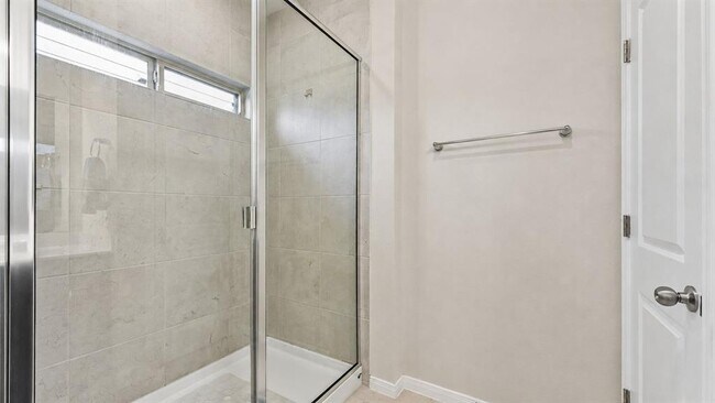 Building Photo - 6403 Principale Dr