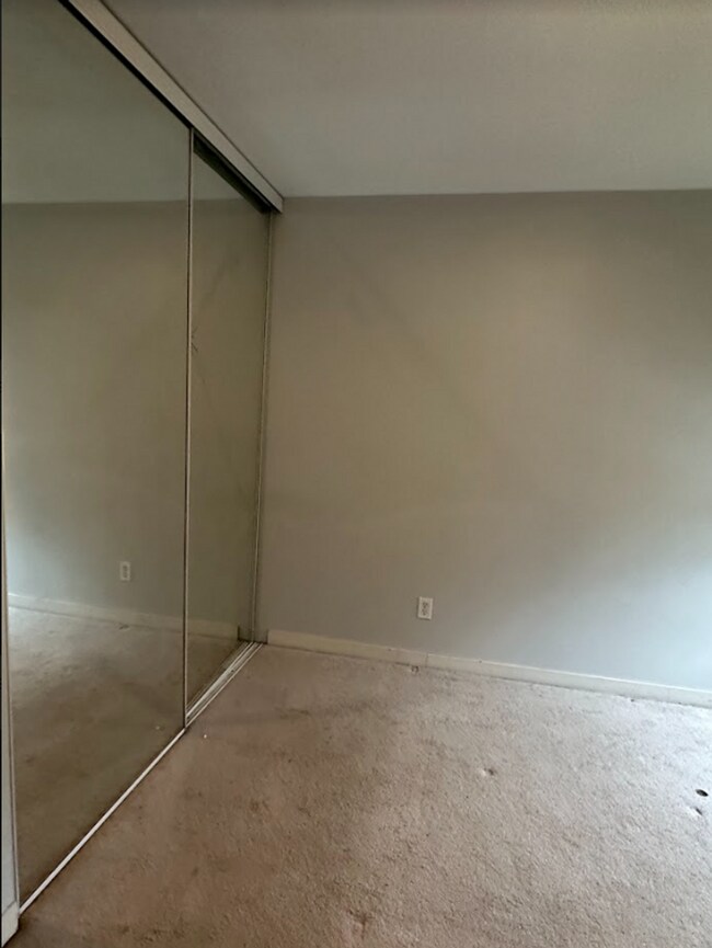 Building Photo - 3729 Snelling Ave