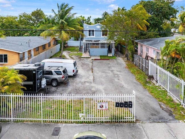 Building Photo - 1236 NW 28th St