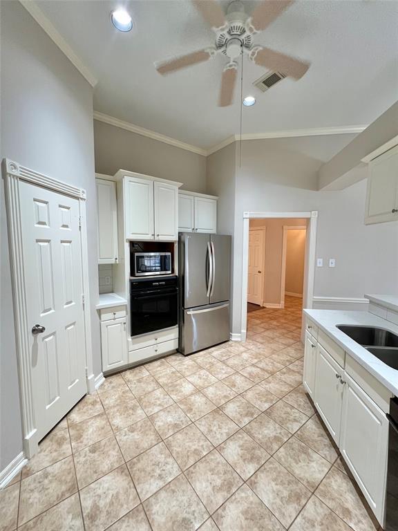 Building Photo - 4306 Shady Pine Dr