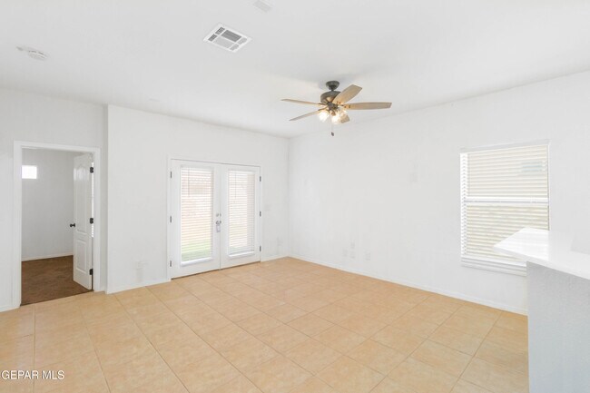 Building Photo - 14749 Sand Gate Dr