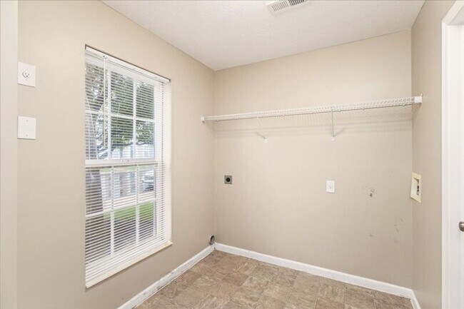Building Photo - 7208 Billy Goat Dr