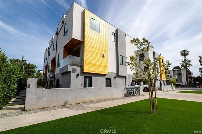 Building Photo - 11858 Flower Ln