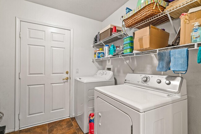 Building Photo - 44129 Royal Troon Dr