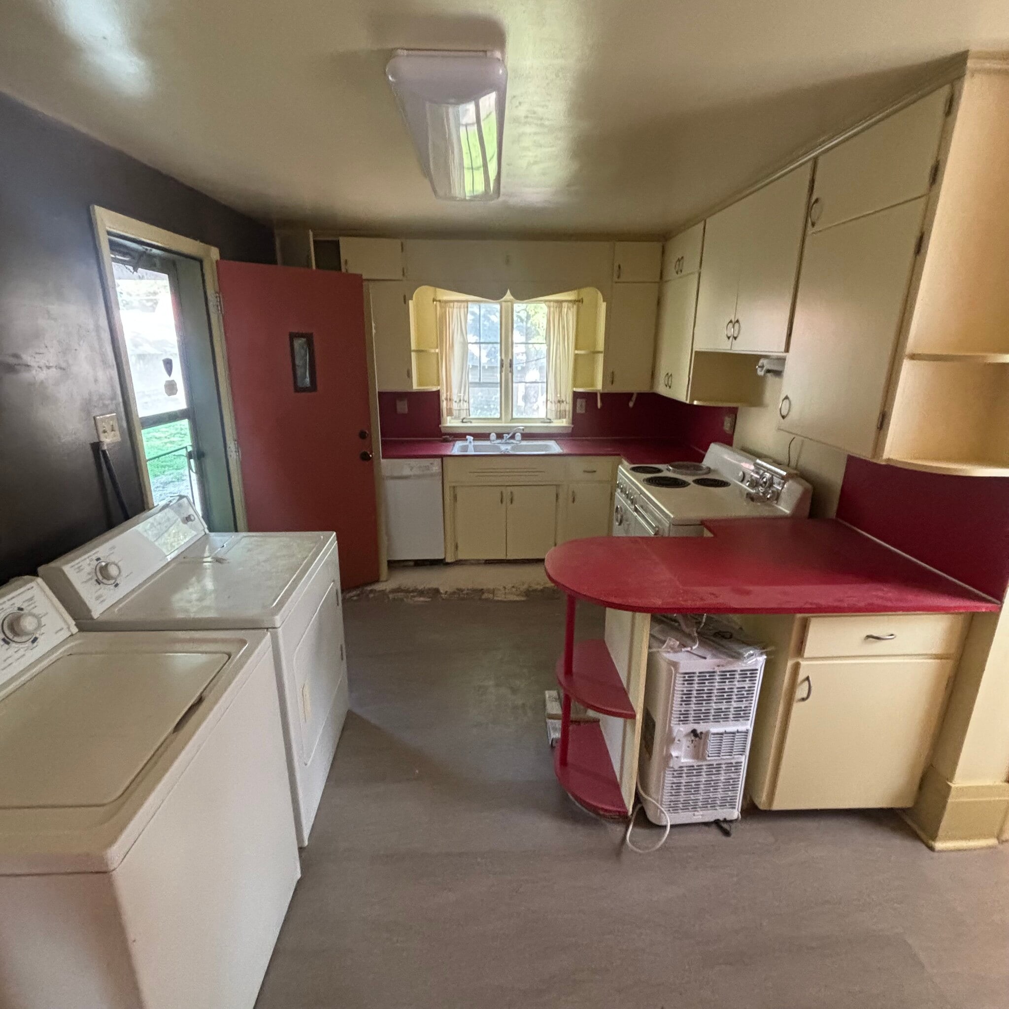 Building Photo - 1009 SW Fillmore St