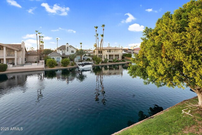 Building Photo - 1414 W Coral Reef Dr