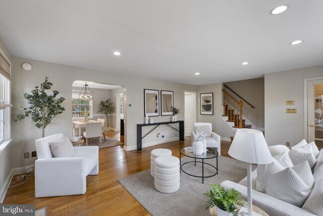 Building Photo - 1541 Doxbury Rd