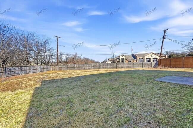 Building Photo - 911 Wellridge Dr