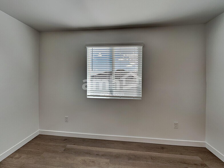 Building Photo - 13093 N Serenity Vly Dr