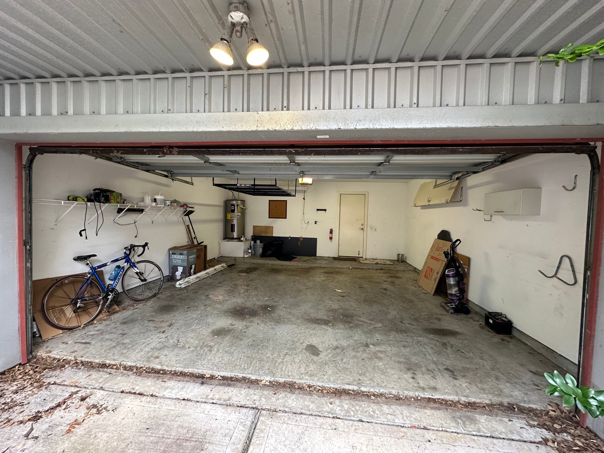 Building Photo - 918 Ruthven St