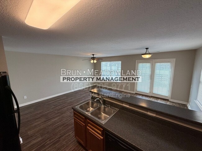 Building Photo - 2319 Talbott Way