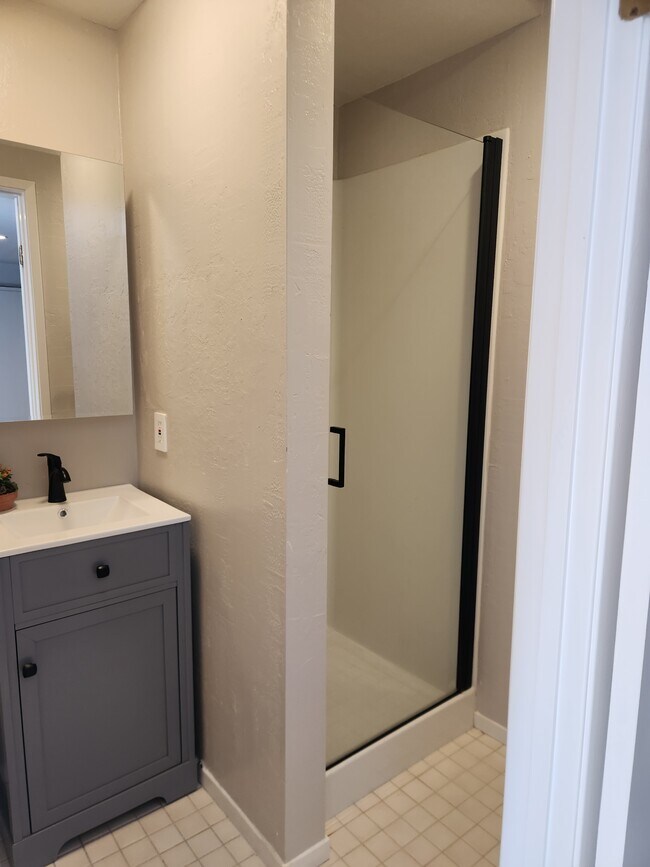 Building Photo - 807 Taurus Dr