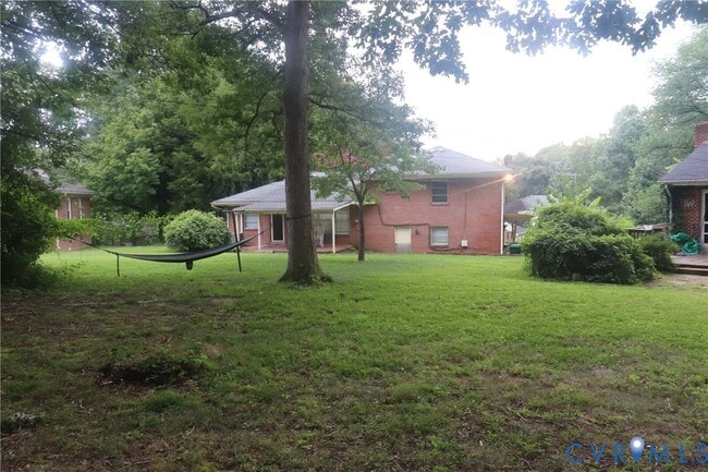 Building Photo - 515 Danray Dr