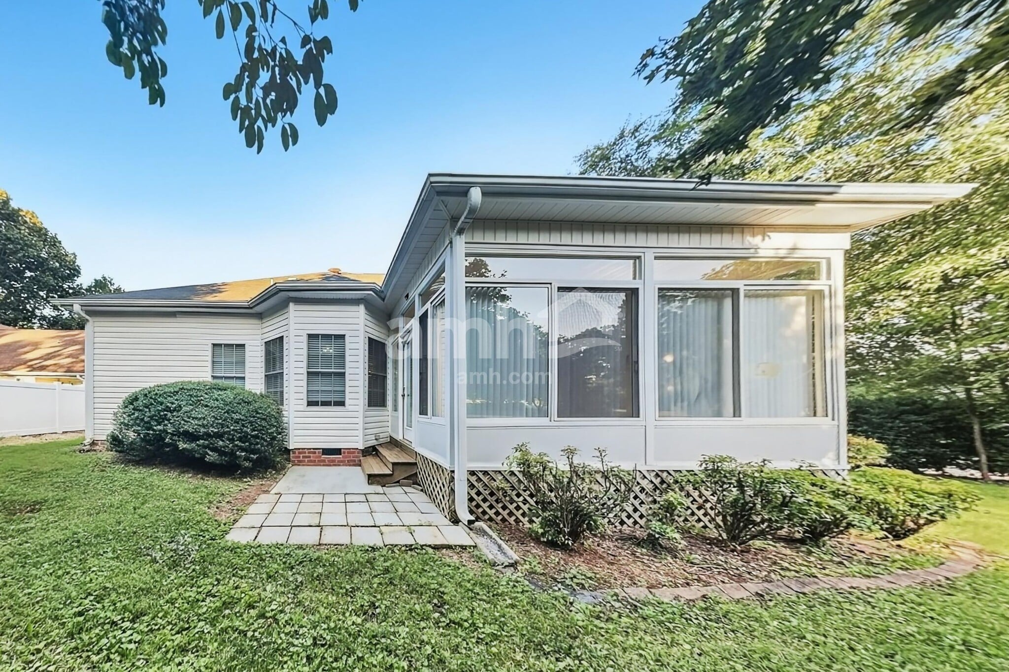 Building Photo - 4700 Greenfield Way Dr