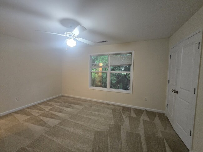 Building Photo - 170 Jonas Ave