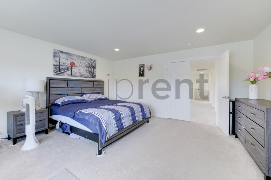 Building Photo - 11226 SE 254th St