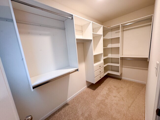 Building Photo - 106 Synandra Dr